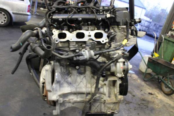 MOTEUR CITROEN / PEUGEOT 1.2VTI CODE HM05 10XVA7 - Vue 4
